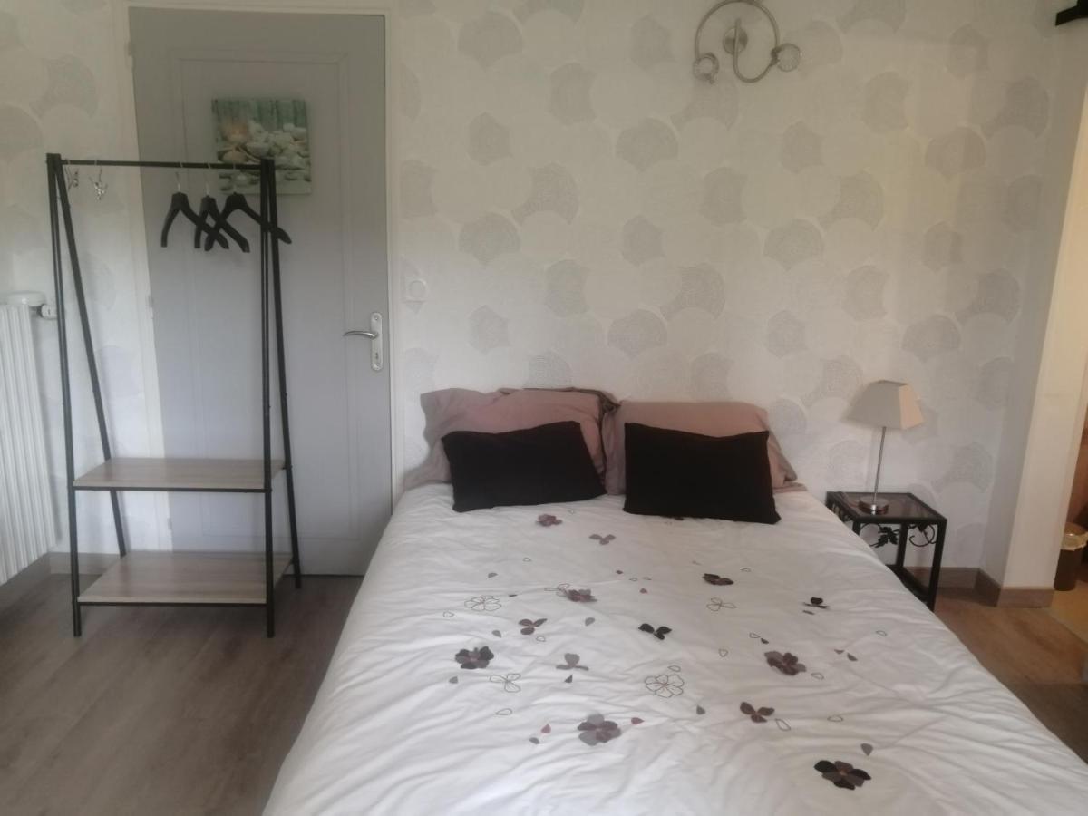Le Petit Nid Hotel Égletons Kültér fotó